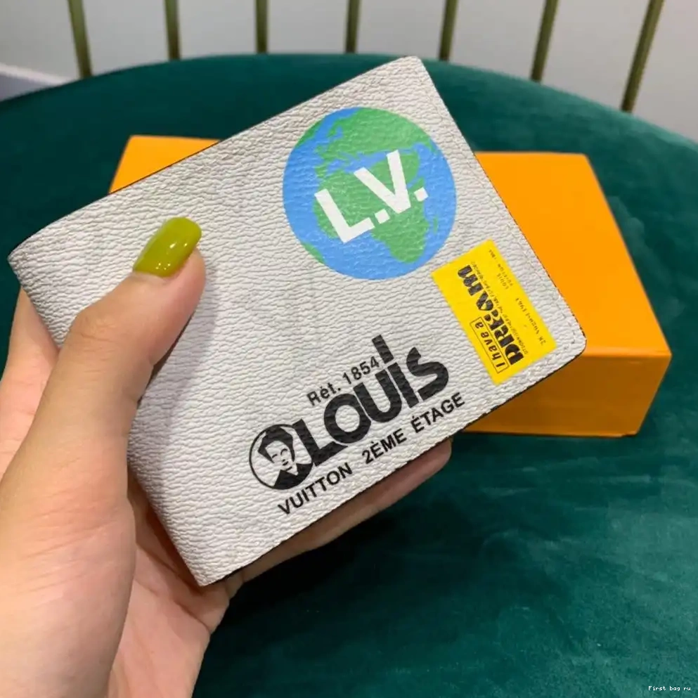 First bag ru MULTIPLE LOUIS WALLET VUITTON 0515